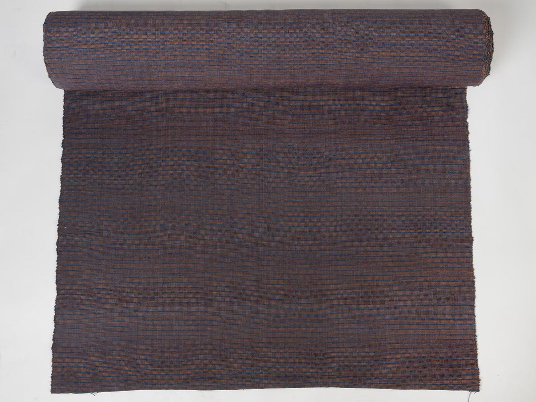 ฝ้าฝ้ายทอมือย้อมครามเข้มทอสลับฝ้ายกระตุยสีน้ำตาลธรรมชาติลายเกล็ดแลน